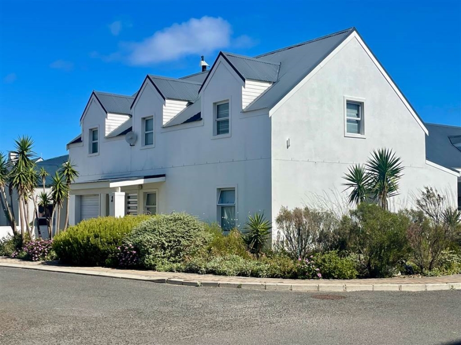 4 Bedroom Property for Sale in Westcliff Western Cape